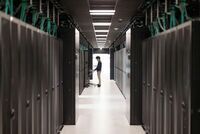 Hewlett Packard Enterprise - AP-CBL-SERU Console